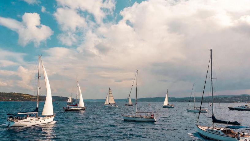 Leonardo Rocha de Almeida Abreu ressalta que velejar pelo mundo une paisagens únicas, técnica e espírito aventureiro.